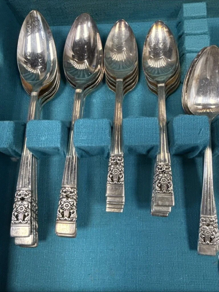 Oneida Community Coronation silverplate set
