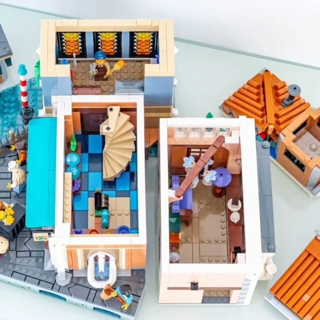 Review LEGO Icons 11388 Venetian Neighbourhood