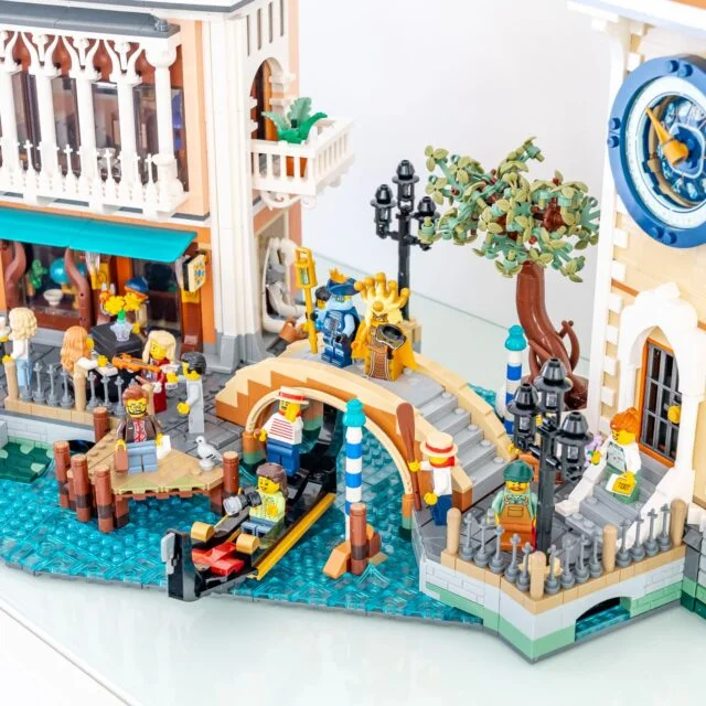 Review LEGO Icons 11388 Venetian Neighbourhood