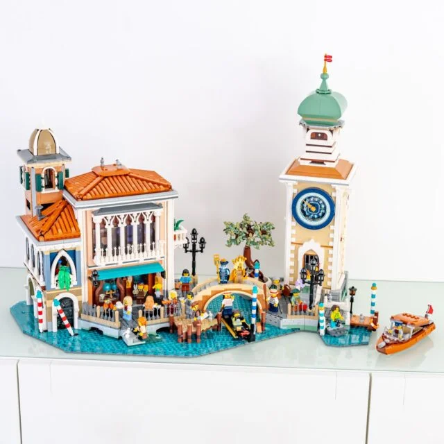 Review LEGO Icons 11388 Venetian Neighbourhood