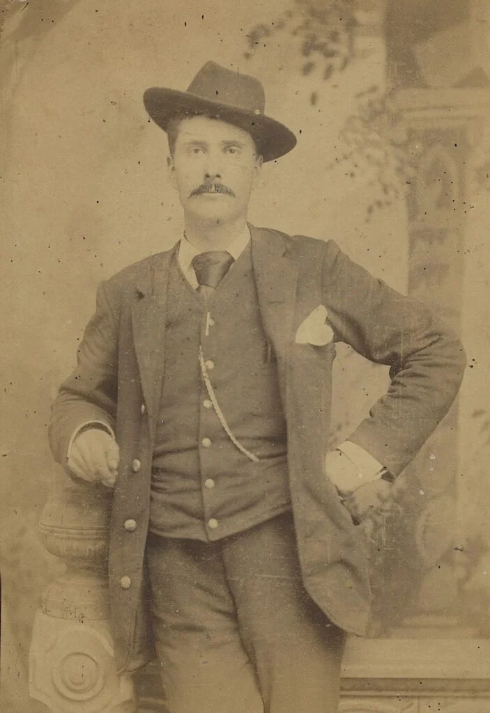 photo of Victorian gentleman wearing his watch chain