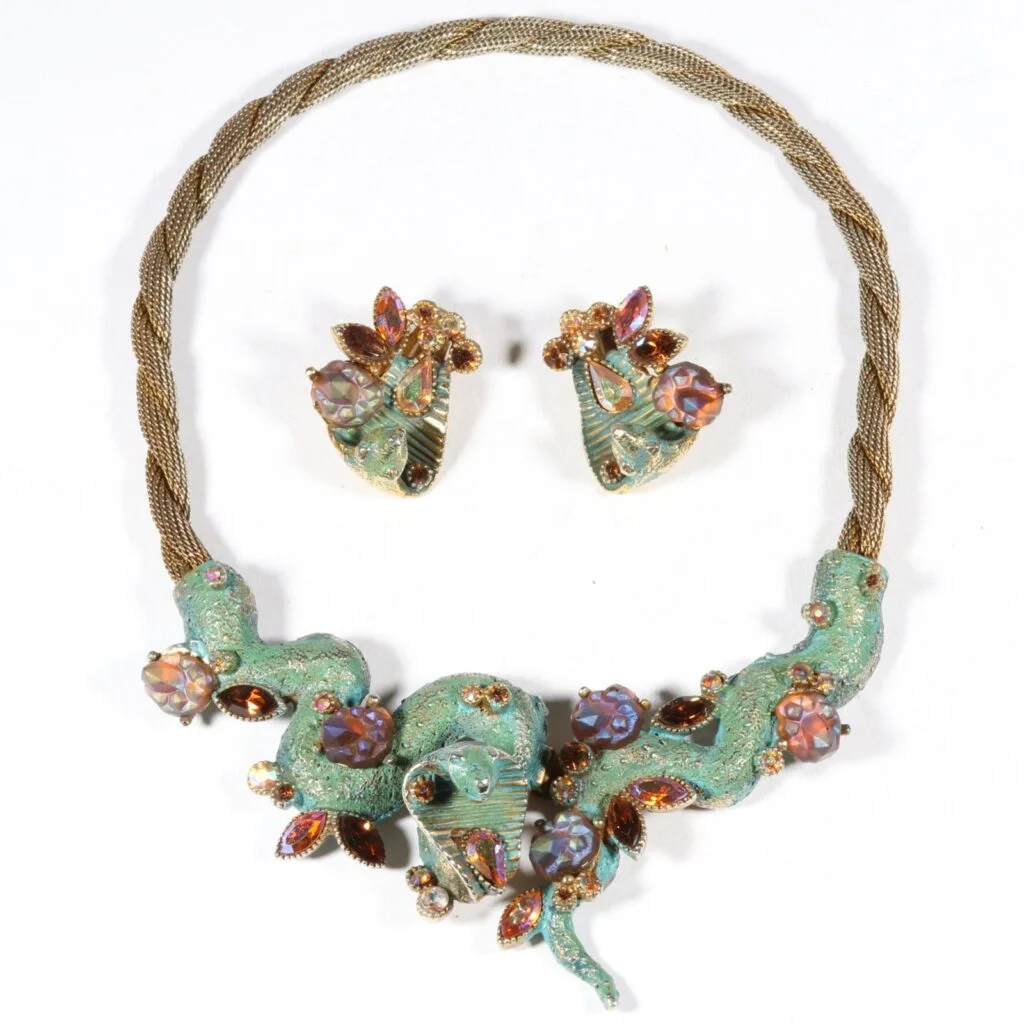 HAR Cobra necklace