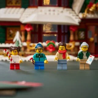 LEGO Icons 11387 Holiday House : le set Winter Village 2026