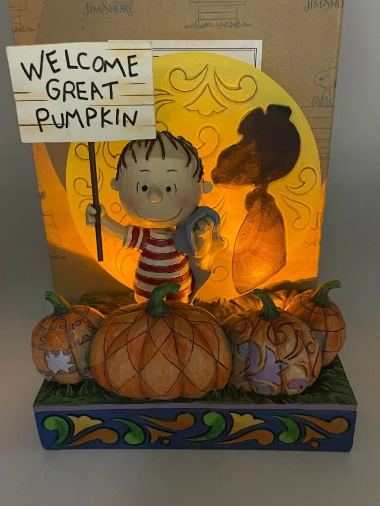 Jim Shore Peanuts Halloween figurine